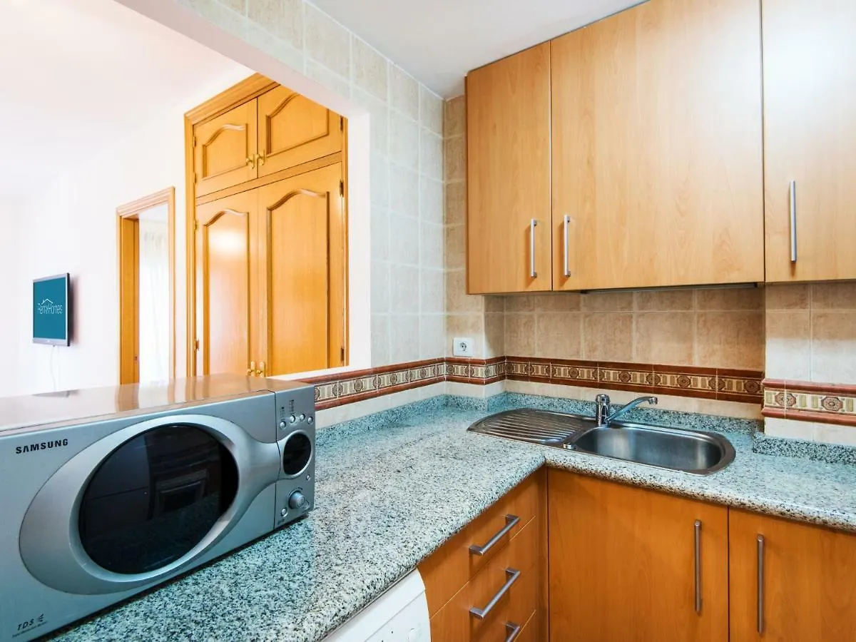 Rentandhomes fuengirola beach apartment