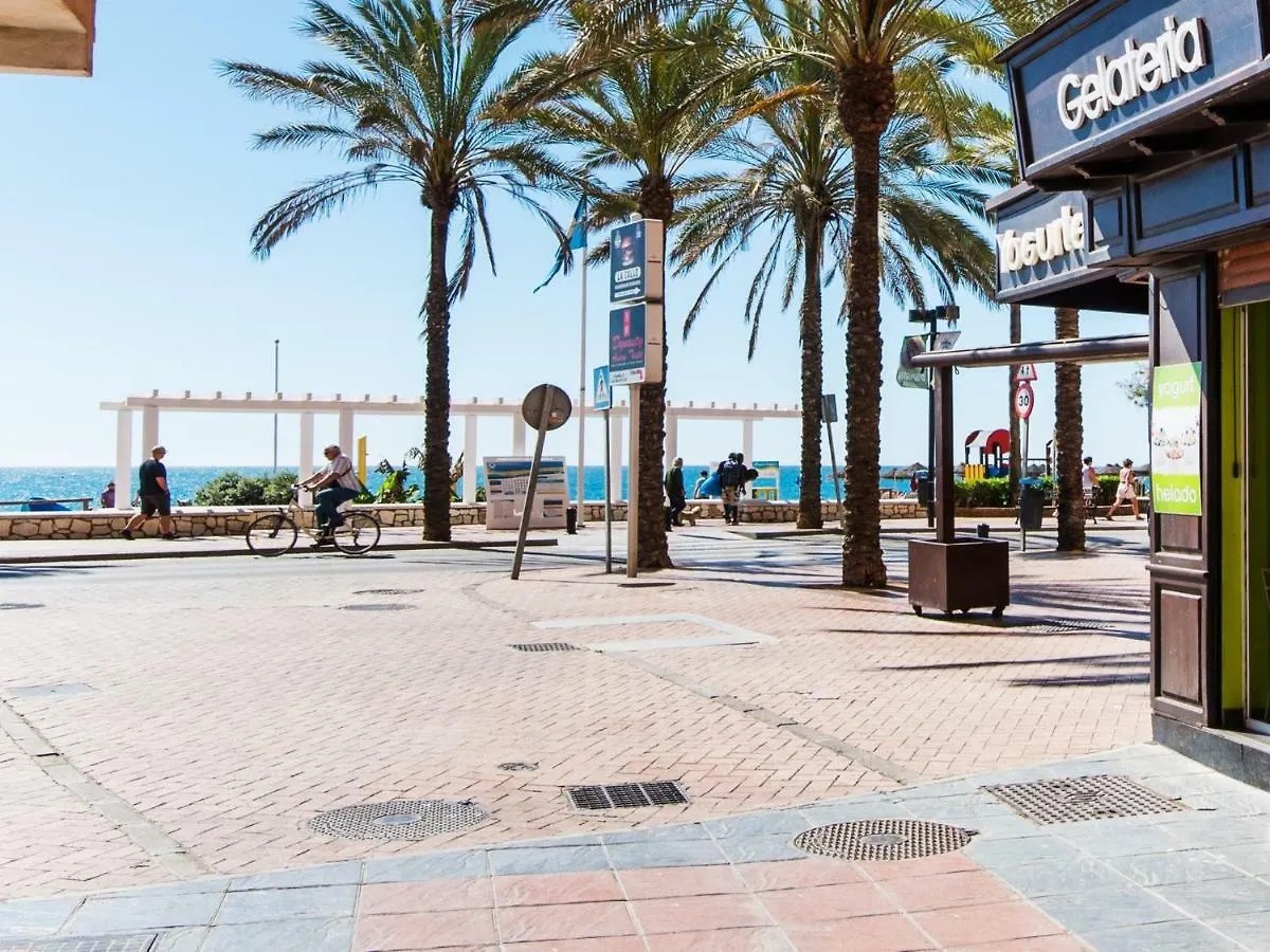Rentandhomes Fuengirola Beach Apartment location